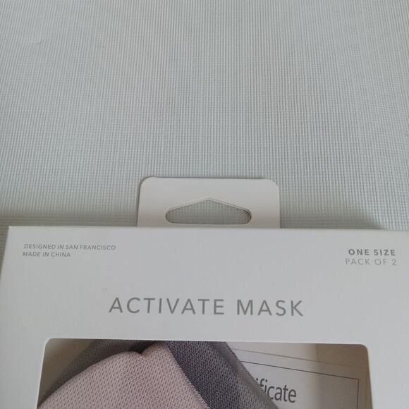 Athleta OS Pack of 2 Pink & Gray Lightweight Particle Blockin Activate Mask - Picture 3 of 9